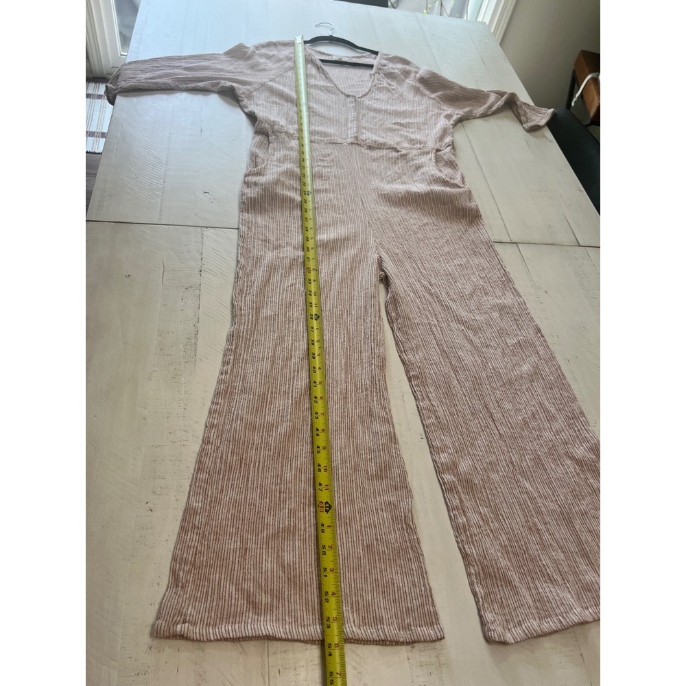 World Market Striped V-Neck Wide Leg Jumpsuit Beige Red S/M Boho Crinkle Pockets - Picture 7 of 10